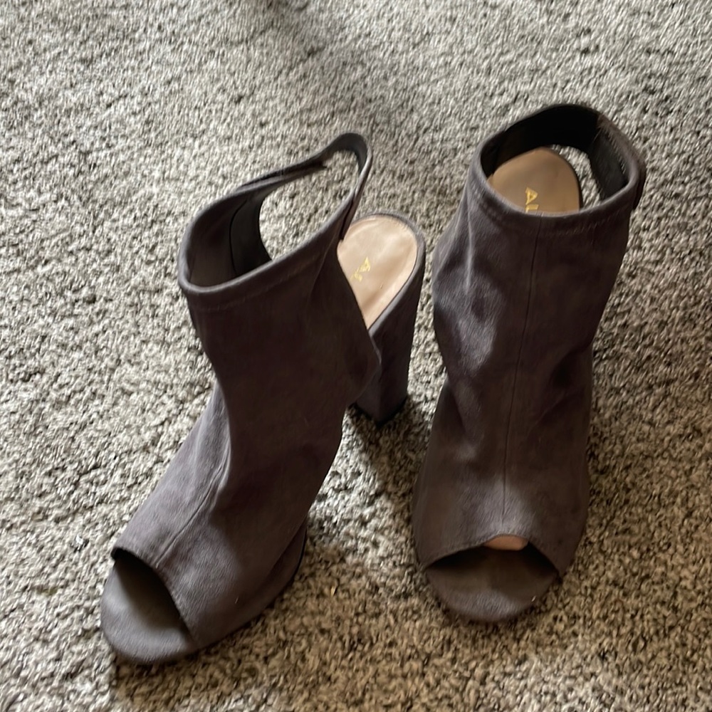 Grey Suede Peep Toe Aldo Heel